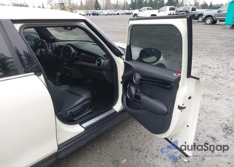 2016 Mini Hardtop Cooper S из США, поврежденный, VIN WMWXU3C5XG2D27581